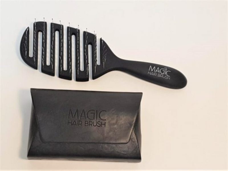 Magic Hair Brush Black with black case